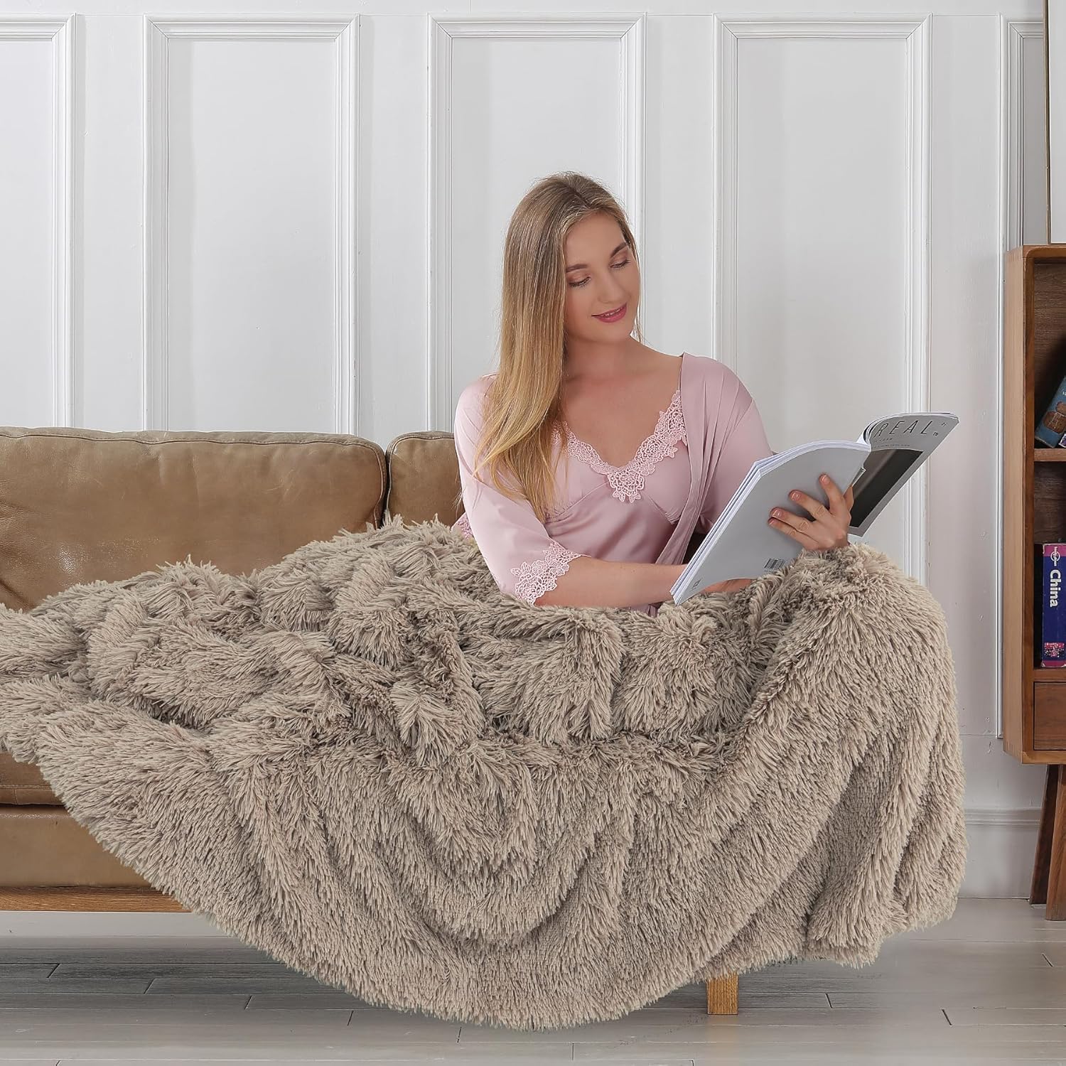 Tuddrom Decorative Extra Soft Faux Fur Throw Blanket 50x60,Solid Reversible Fuzzy Lightweight Long Hair Shaggy Blanket,Fluffy Cozy Plush Fleece Comfy Microfiber Blanket for Couch Sofa Bed,Khaki